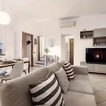 Apartmán Il Lauro - By Myhomeincomo