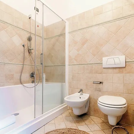 Apartman Il Lauro - By Myhomeincomo