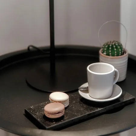 Il Lauro - By Myhomeincomo * Côme