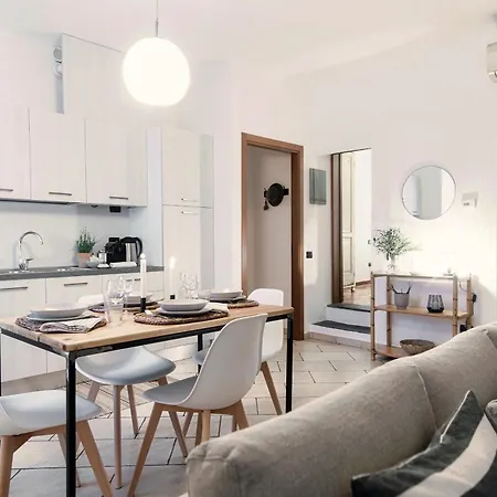Apartment Il Lauro - By Myhomeincomo