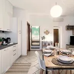 Il Lauro - By Myhomeincomo شقة